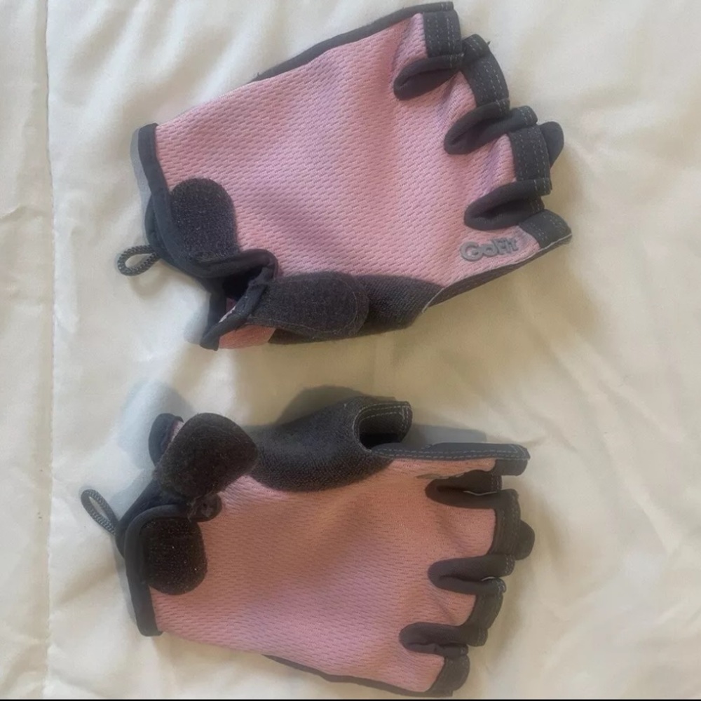 Pink and Gray Weightlifting Gloves - one size